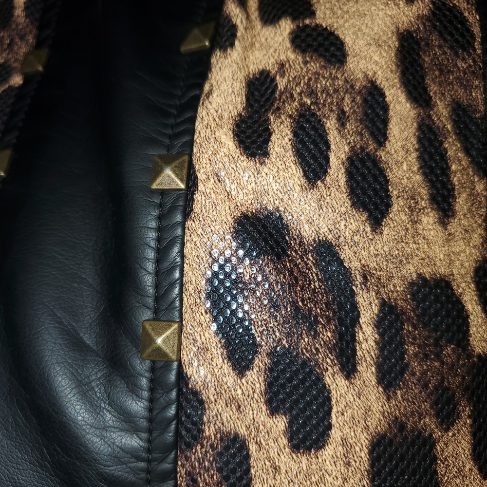 Y2K Baddie Vegan Leather Leopard Print and Black Blazer - Picture 3 of 5